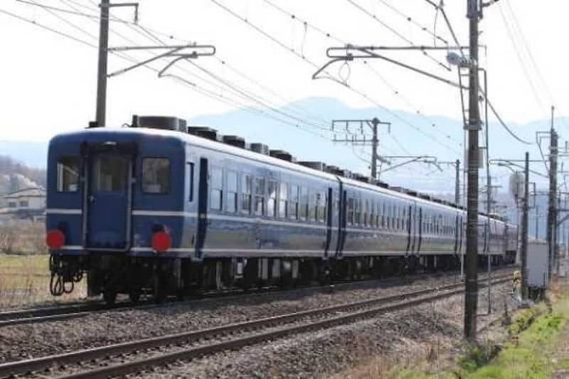 JR East, 12 series passenger "Showa Retro" train between Ueno and Takasaki from 23,000 yen one way