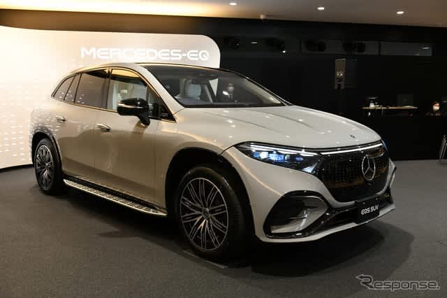 Mercedes EQS SUV's exterior with the idea of ​​​​"sensual purity"