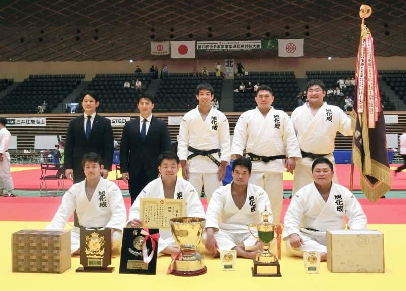 Asahi Kasei wins 2th consecutive victory for the second year in a row Judo All Japan Business Organization