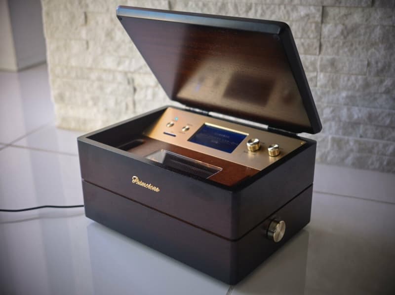 Why is the music box of about 70 yen selling well?A surprising device that combines craftsmanship and technology