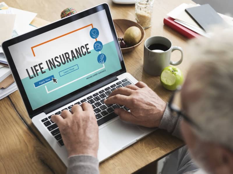 The key to reducing post-retirement living costs is to review life insurance.Under what conditions can death insurance be zero?