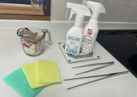 ギトギトの油汚れがひと拭きで落ちる！掃除研究家のオススメ「キッチン掃除アイテム」