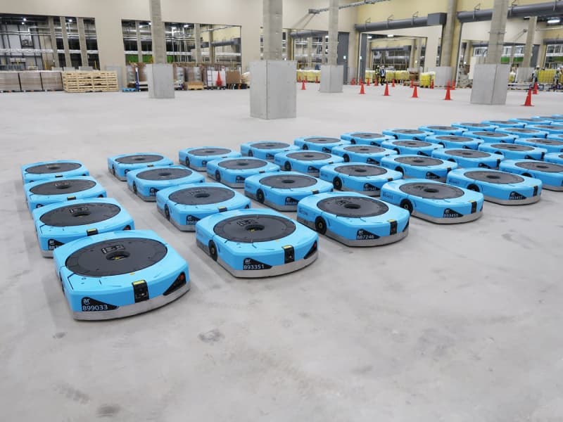 アマゾン／千葉の物流施設にロボット2600台、働きやすさで物流品質向上