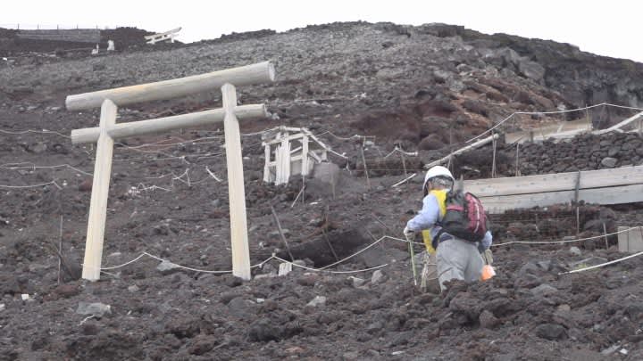 富士山の山開き　山梨県側の吉田ルートは7月1日に　山頂まで登下山道に大きな損傷なし