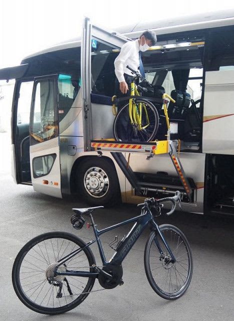 Bicycles Loaded on buses with electric lifts First introduced in Kagawa to revitalize tourism in Japan