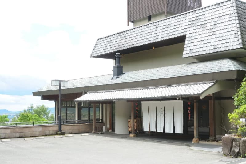 奈良盆地を一望！憧れのホテルで奈良を満喫【ANDO HOTEL 奈良若草山｜奈良市】