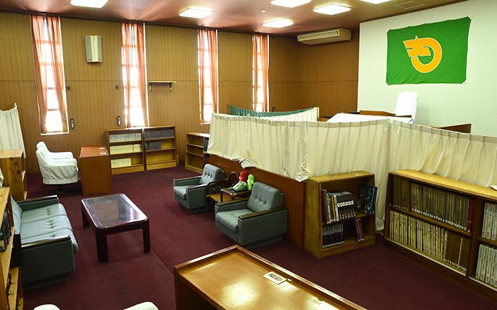 How about reading in the "gaijo"?Former parliamentary building reborn as a library Ogimi Village