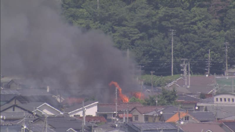 ⚡｜【速報】福島市森合で建物火災　炎上中