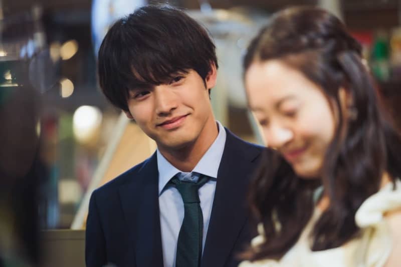 Akaso Eiji “Mukai-kun” Will Love Begin After 10 Years? "Look over here, Mukai-kun" Episode 1 Synopsis