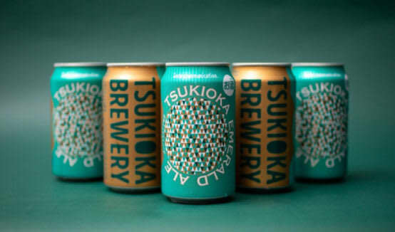 Emerald-colored craft beer cans made by Tsukioka Brewery in Niigata Prefecture are now available