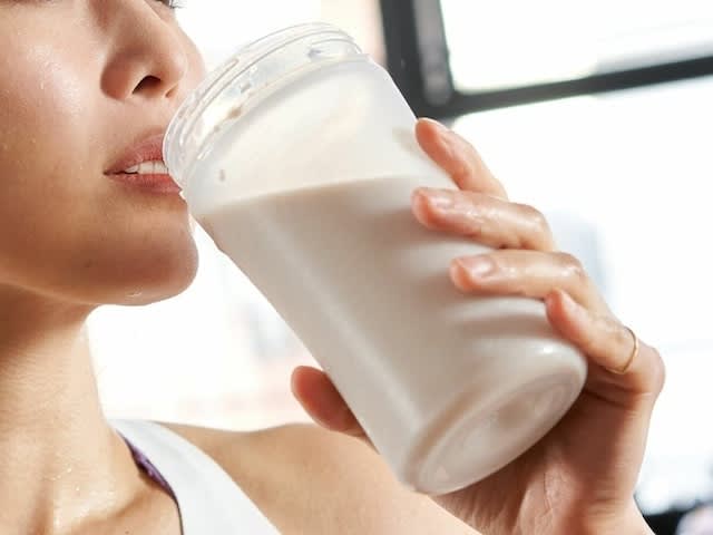 Are protein products bad for you?Disadvantages and precautions considered by experts [Commentary by a university professor]