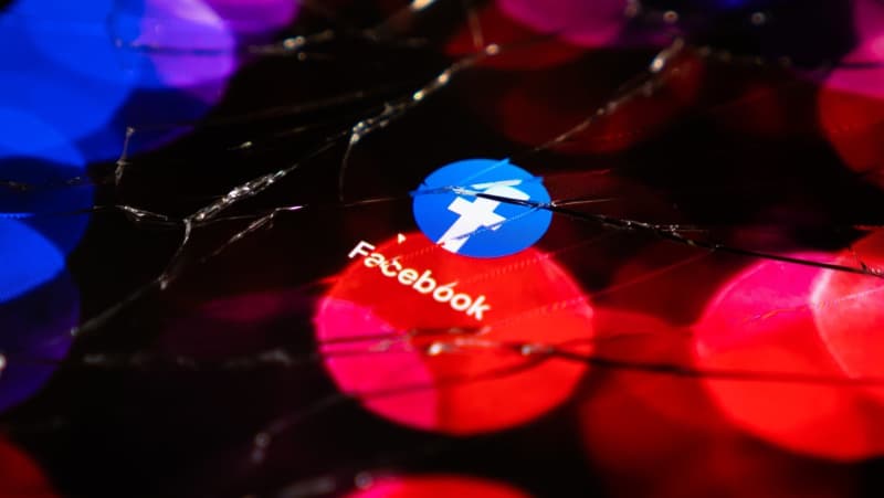 Schlag gegen Facebook und Instagram: Behörde gr…