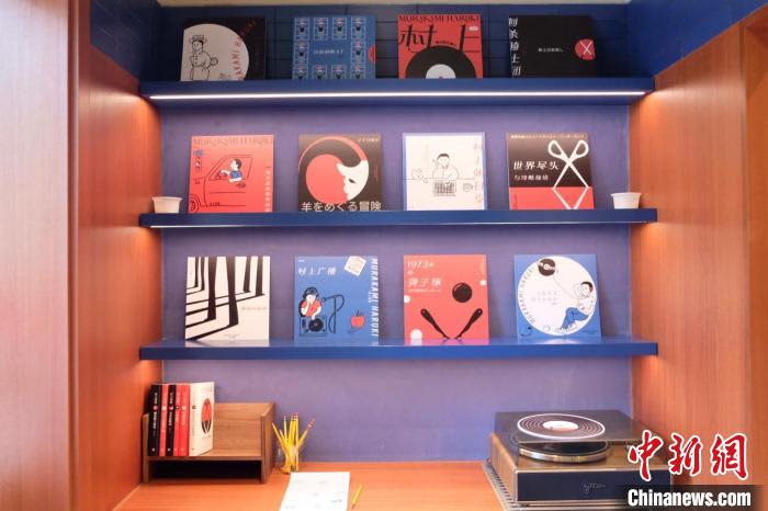 A pop-up store opens in Shanghai where you can experience the world of Haruki Murakami - China