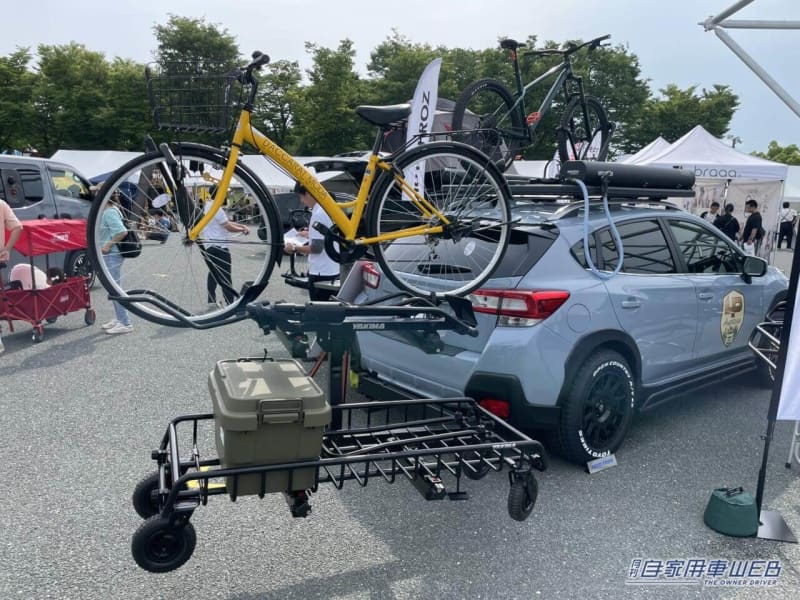 Subaru XV that can load 4 road bikes!A cyclist's dream car with luggage carrier and shower