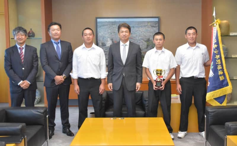 Nationwide Youth Baseball, Motivated to Conquer Ibaraki Hasaki Boys Courtesy Call on Governor