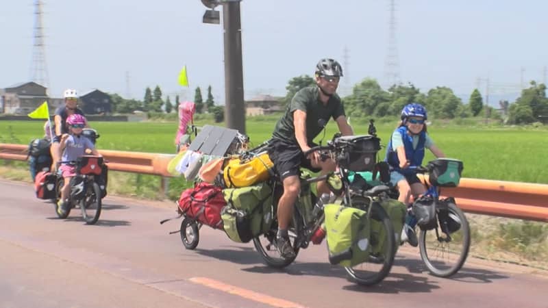 A Swiss family who travels more than twice around the world by bicycle!