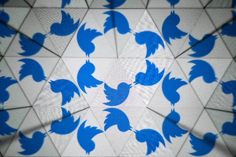 Musk suggère que Twitter va changer de nom et d…