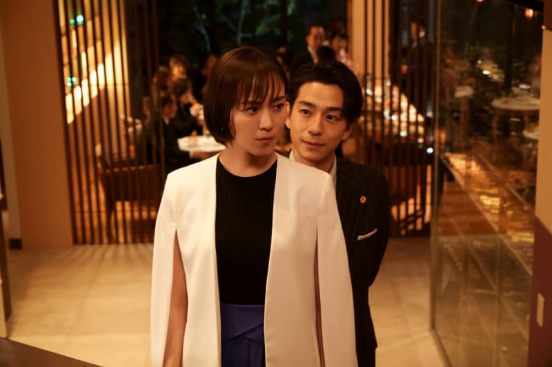 A family's uproar over a pearl with a market price of 6 million yen!Manami Higa & Shohei Miura W starring "Whose parents' money belongs to the law ...