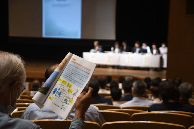 Kagoshima Prefecture seeks local consent, opponents seek referendum on extension of Sendai nuclear power plant