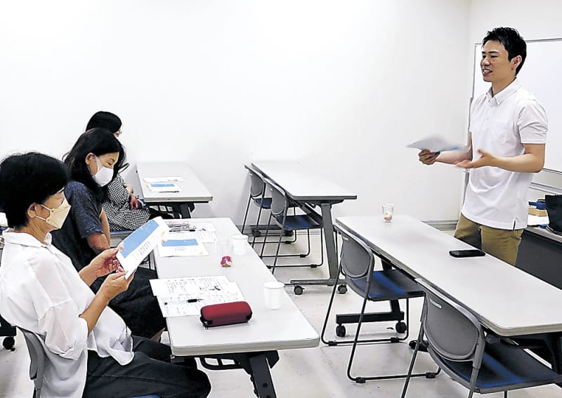 Deepening Learning in Midsummer Toyama Shimbun Cultural Center