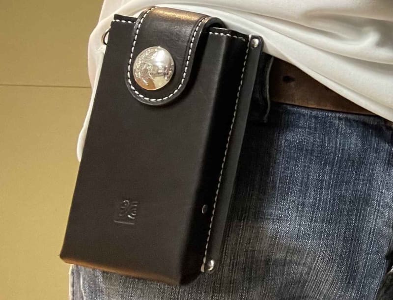 [Smartphone case] Attach your smartphone and cards to your belt!"ATTACH: 02 (atta…