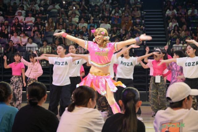 Liven up the venue with dance Okinawa Arena pre-opening event 2nd day