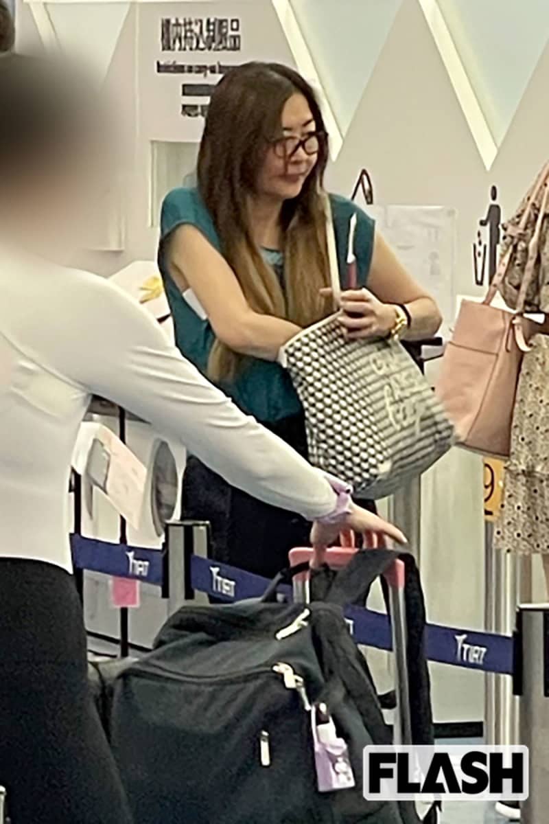 Miho Nakayama in the international lobby of Haneda Airport.