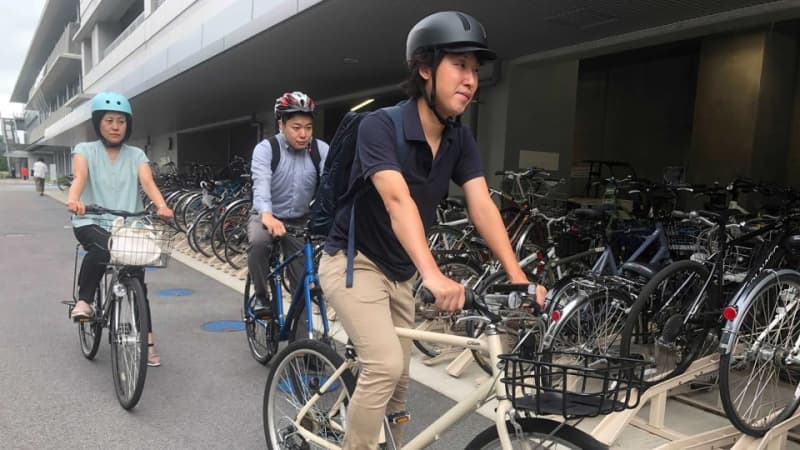 Bicycle helmet usage rate of 25%, yet to spread.