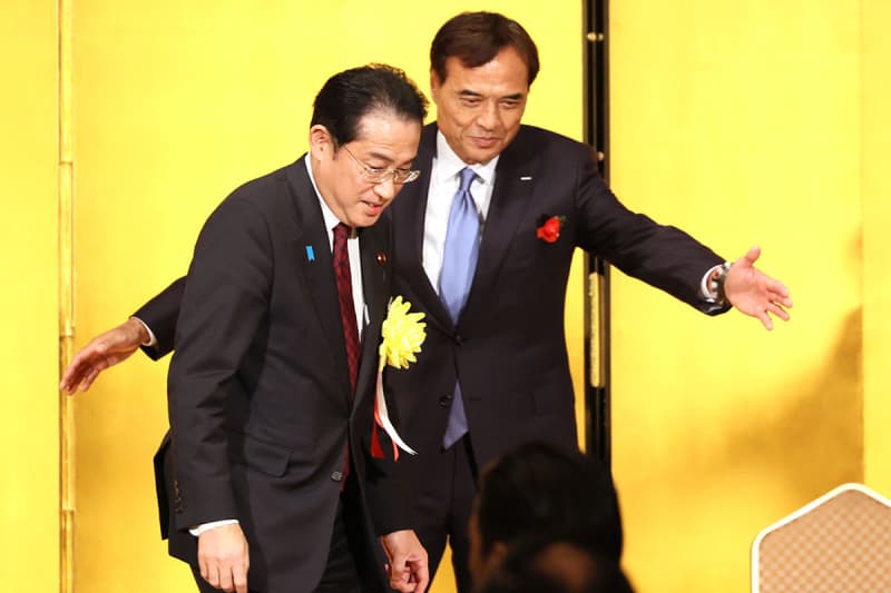 Suntory President Niinami's arrogant remark, "Keep the deadline for abolishment," was dug up by Prime Minister Kishida's remark, "The insurance card will be abolished."