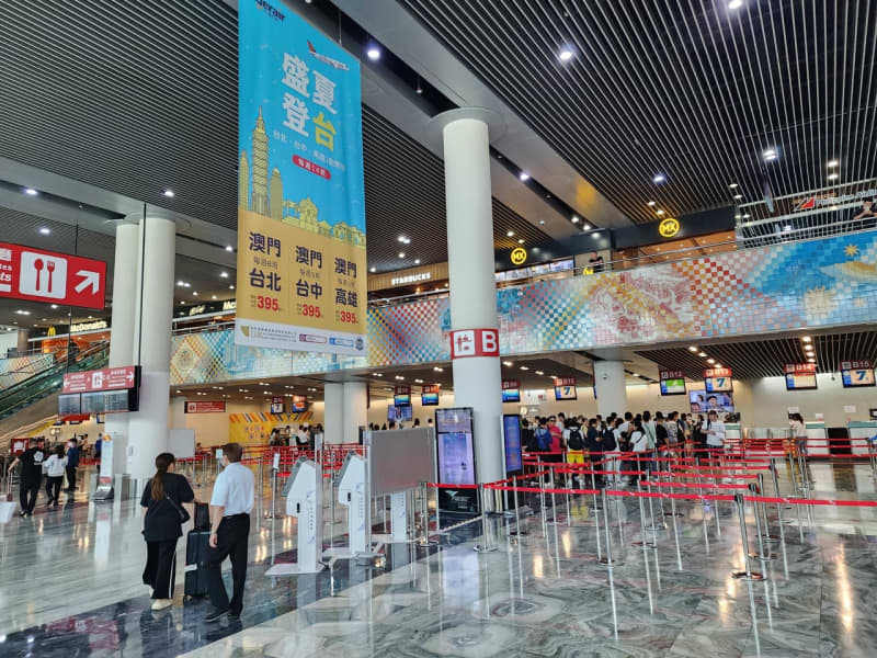The number of passengers at Macau International Airport in July increased by 7% from the previous month to over 28…Recovered to 55% of the same month before COVID-6