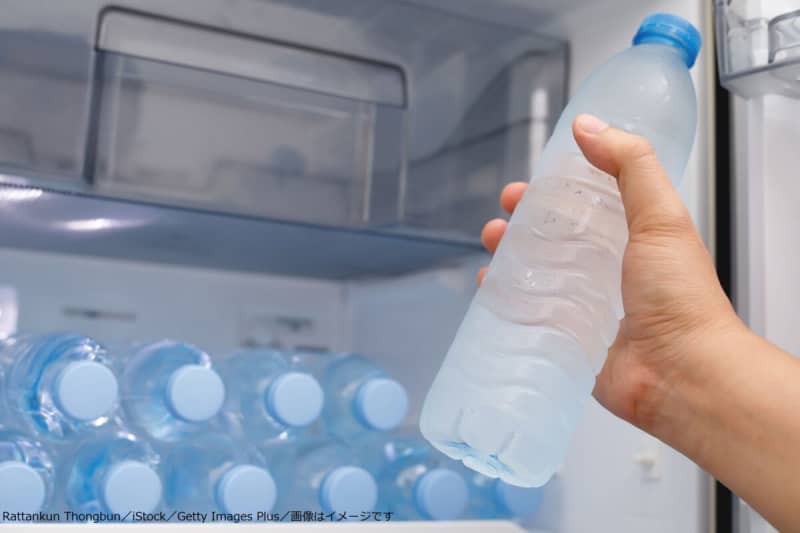 「水のがぶ飲み」で体調不良になる危険も…　警視庁が注意呼びかけ　水分補給は大切だけれど、「がぶ…