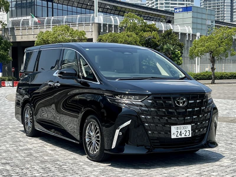 [Test Drive] Toyota Alphard/Vellfire Luxury chauffeur and driver's car