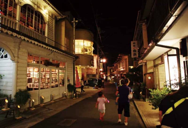 Shimane "Yunotsu Onsen Summer Festival Fireworks Display" will be held on August 8th!A large ball that rises almost straight up at close range is impressive!