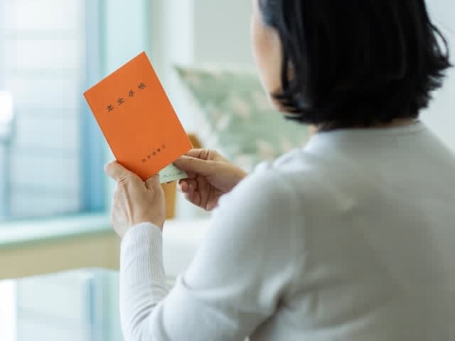 Saving 6 yen from a monthly pension of 50 yen "I will not save money on food for my health."