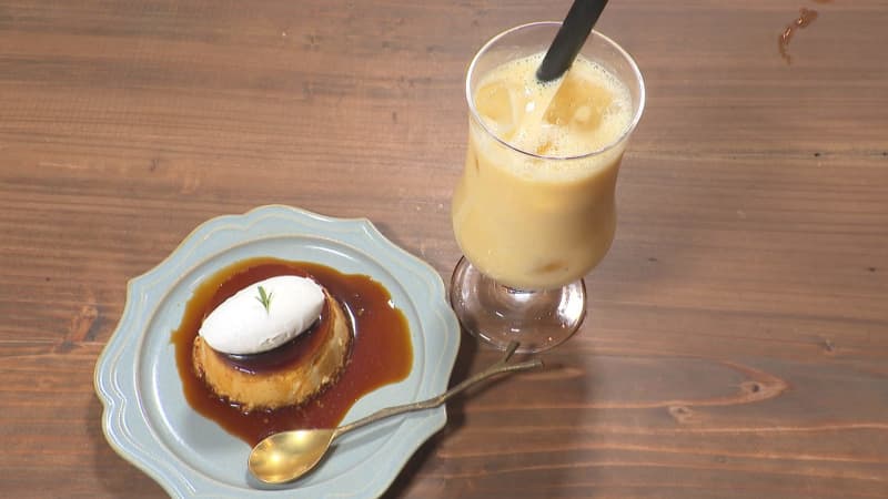 築130年の薬局をリノベーションしたレトロカフェ！懐かし可愛いスイーツやカラフルドリンクが味わ…