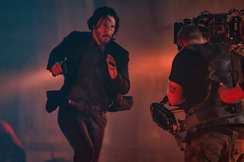 Keanu Reeves innocently says "Is it too much?" Making of "John Wick: Consequence"