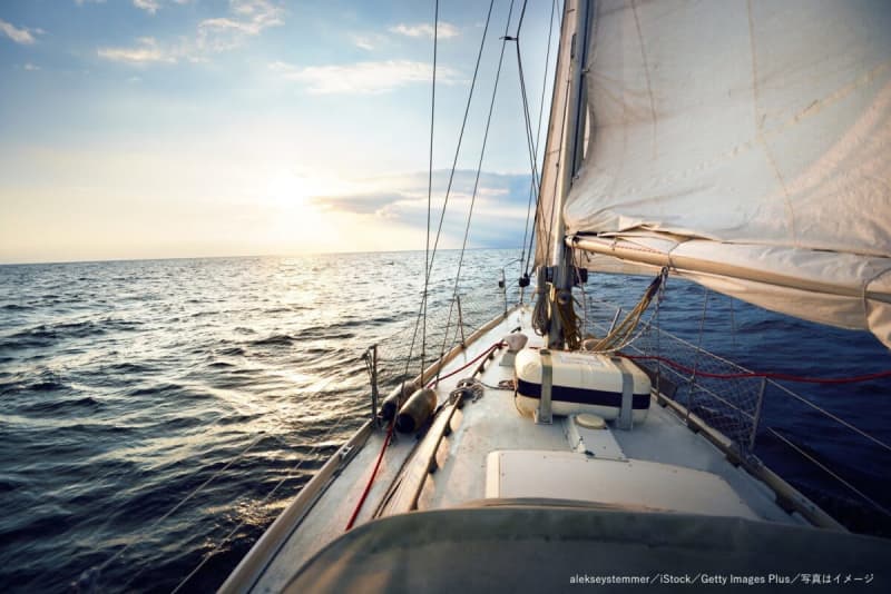 3-year-old boy falls from boat and dies after being crushed by propeller
