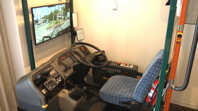 A real bus driver's seat in a hotel Operate the steering wheel while enjoying the driving scenery Sanco Inn Iseshi Ekimae "Annex"