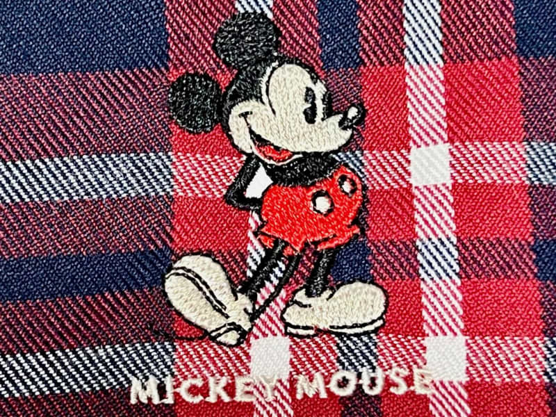 Mickey's embroidery is adult cute!Appeared in the “Gamaguchi Pouch” appendix that is easy to use in a horizontal size