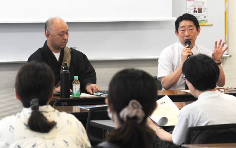 Relaxing with Pets NPO "HALAW" Holds Seminar in Sapporo