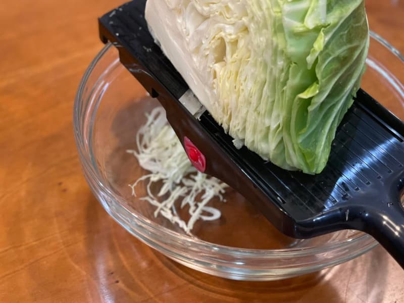 This is a great invention...!Shimomura Kogyo "Shredded Slicer" relieves stress<br />