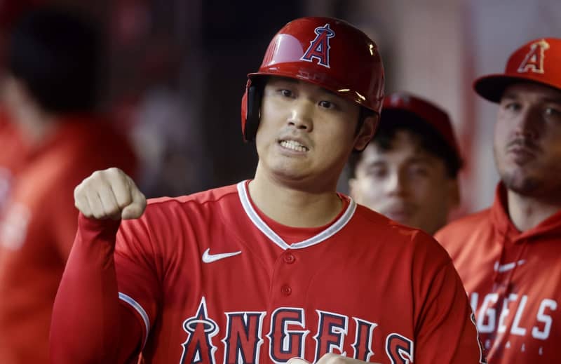Shohei Ohtani 3 hits in 2 at bats and 2 stolen bases!First multi-hit after right elbow ligament injury
