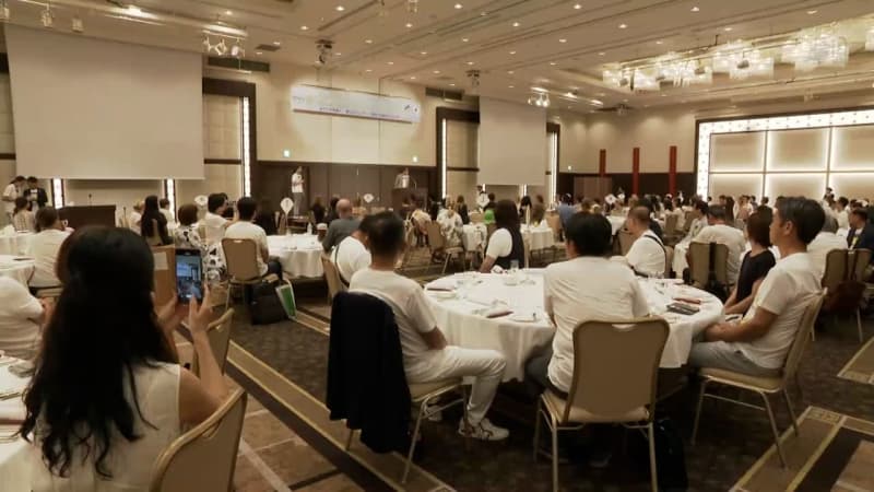 故郷の味で心の休息を　ウクライナ避難民に祖国料理でおもてなし