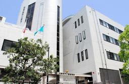 A woman in Nishinomiya was a victim of fraud and a man was arrested on suspicion of fraud.