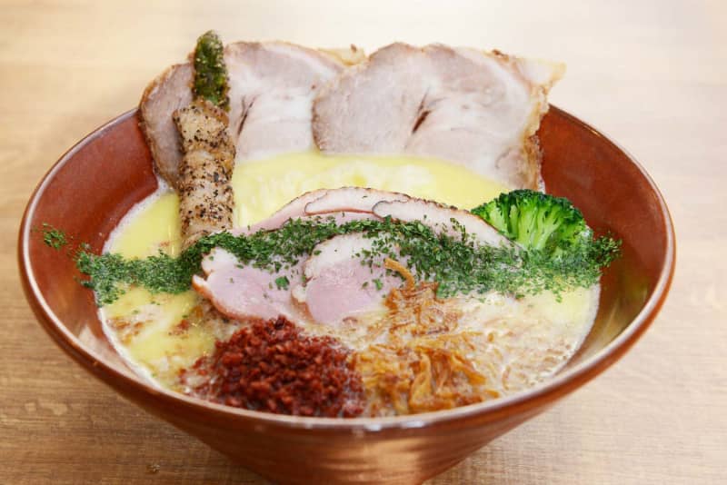 Ramen or potage? "Menkou Ushio Ueno Seimenjo"'s chicken hot water is a new sensation ramen like a course meal