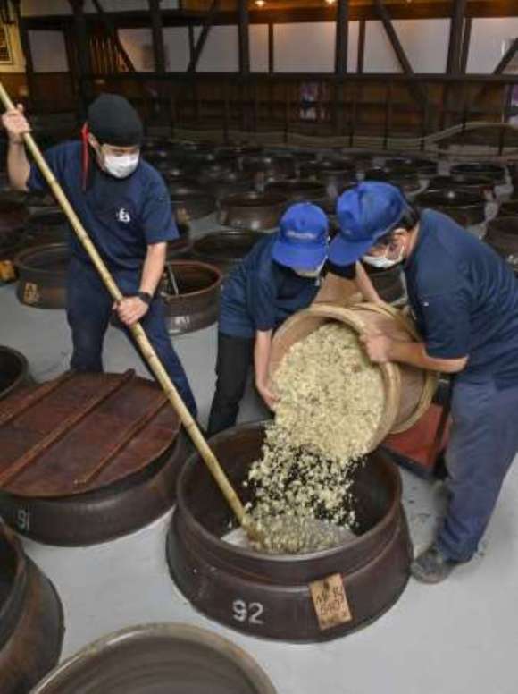 50 companies in Kagoshima Prefecture are among the top 24 companies in terms of shochu sales.Kirishima Sake Brewery topped the list for the 11th consecutive year, and Miyazaki ranked top by prefecture.