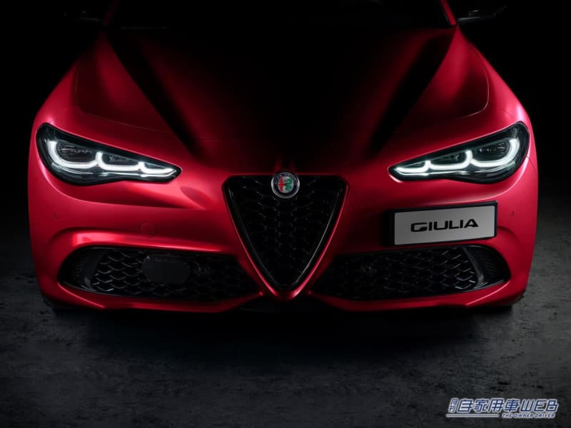 Limited edition Alfa Romeo Giulia and Stelvio models with enhanced sportiness and quality are now available!