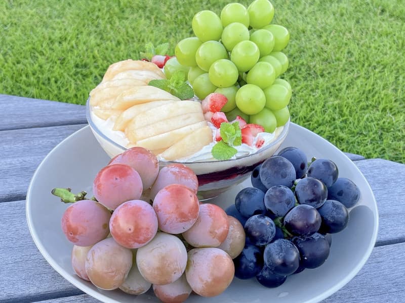 Okayama Mimasaka Sanyu/Yugo Onsen “Okayama Fruit Picking Parfait” will be on sale from September 9nd!Luxurious use of 2 peach and 1 bunches of grapes