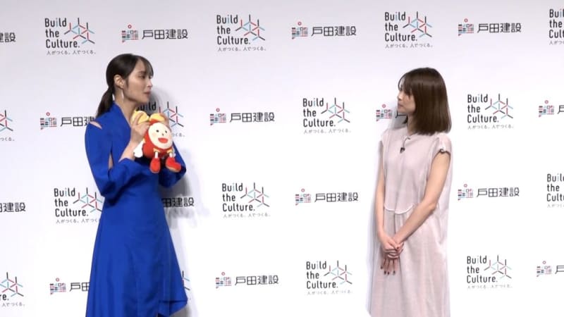 [Mezamashi Exclusive] Alice Hirose The ideal floor plan is super simple! "It would be great if the manga were lined up side by side"