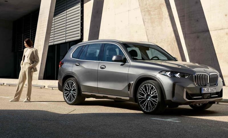 BMWの新型X5に3列シートのディーゼルモデルを限定発売